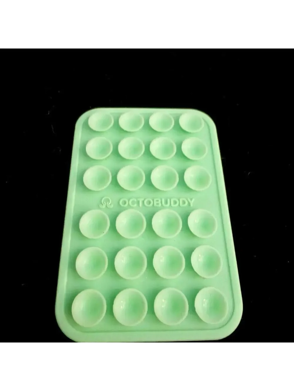 elago sage green silicone liquid w Octobuddy Suction cup mount iphone 15 pro